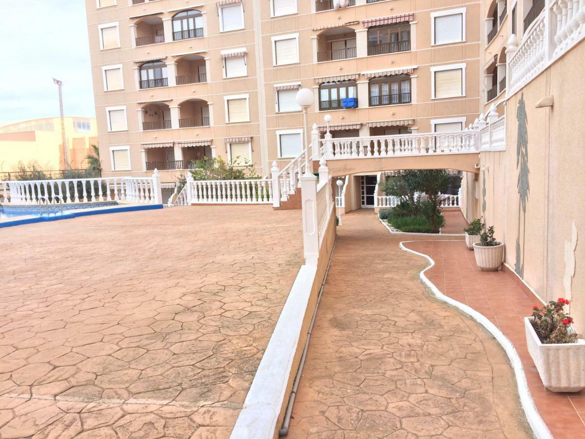 Apartamento Cristina 8 กวาร์ดามาร์เดลเซกูรา ภายนอก รูปภาพ