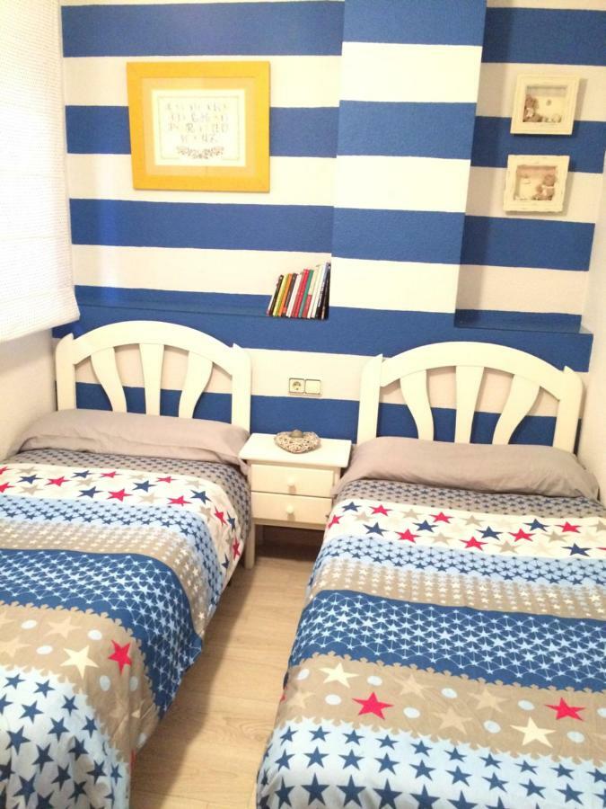 Apartamento Cristina 8 กวาร์ดามาร์เดลเซกูรา ภายนอก รูปภาพ